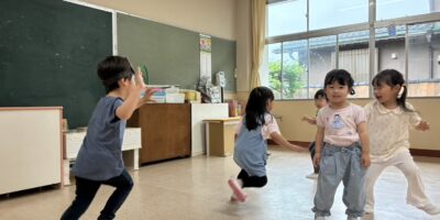 みんなで、むっくりくまさんをしたよ（ばら組）